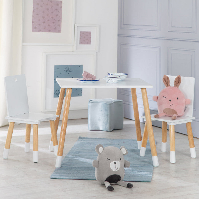 Mesa y Sillas para Niños